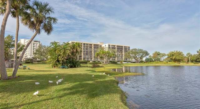 Photo of 100 Oakmont Ln #205, Belleair, FL 33756