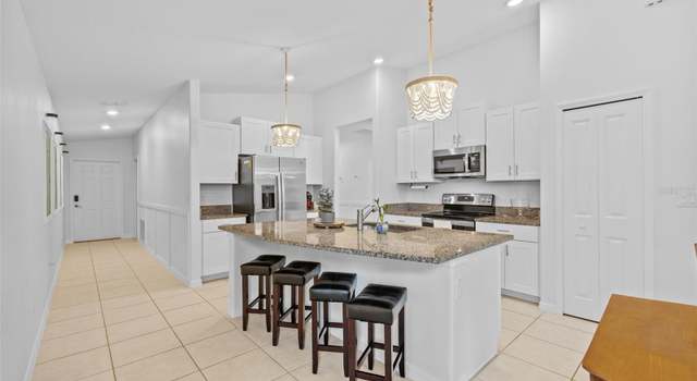 Photo of 5554 Blue Azure Dr, Wimauma, FL 33598