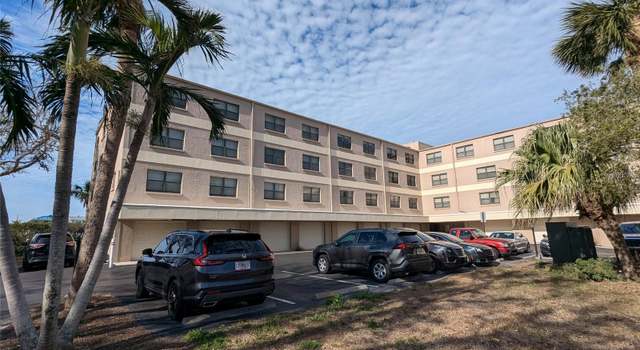 Photo of 12500 Capri Cir N #302, Treasure Island, FL 33706