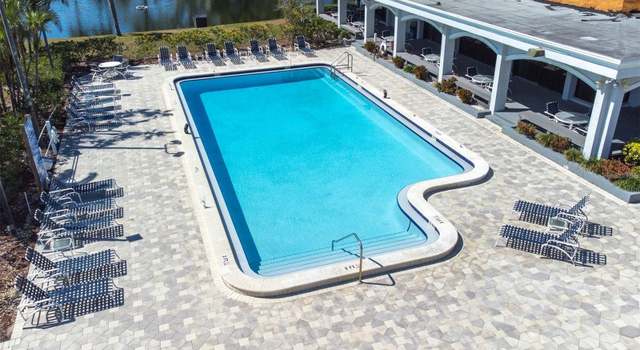 Photo of 2333 Feather Sound Dr Unit A409, Clearwater, FL 33762