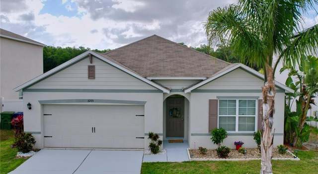 Photo of 3205 Royal Tern Dr, Winter Haven, FL 33881
