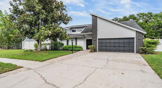 Photo of 1222 Rainbrook Cir, Valrico, FL 33596