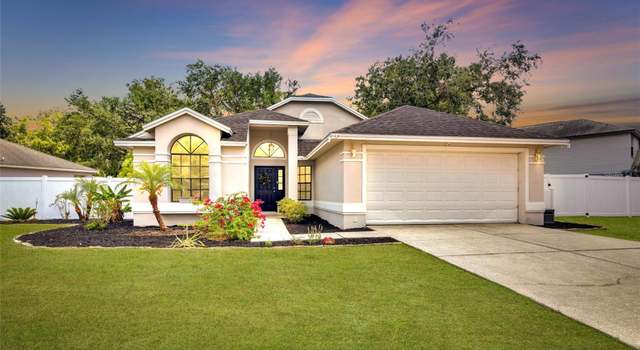 Photo of 4302 Longfellow Dr, Plant City, FL 33566