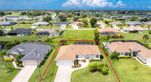 Photo of 25 Mariner Ln, Rotonda West, FL 33947
