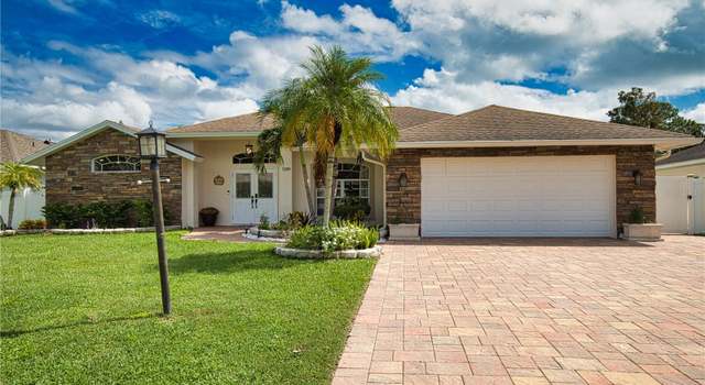 Photo of 5280 E Sunnydale Cir, Sarasota, FL 34233