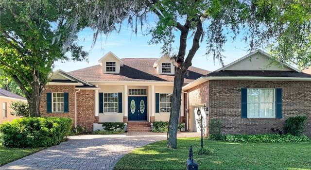 Photo of 2317 Valrico Forest Dr, Valrico, FL 33594