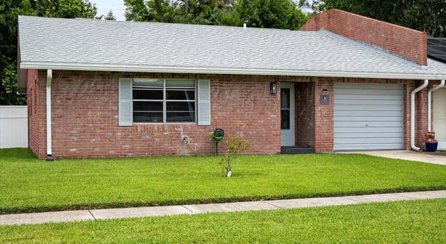 Photo of 910 New Castle Ct, Daytona Beach, FL 32117