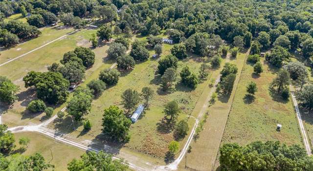 Photo of 427 SW Buck Ct, Fort White, FL 32038