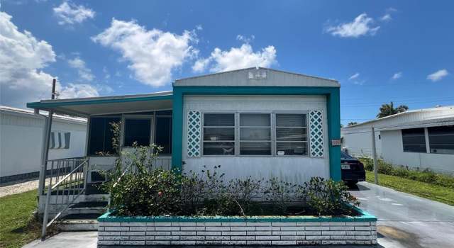 Photo of 108 50th Avenue Dr W, Bradenton, FL 34207