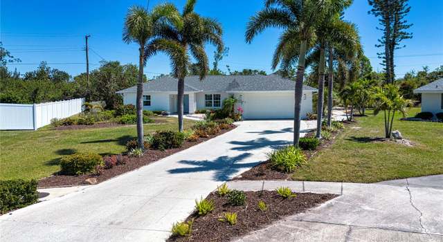 Photo of 2466 Breakwater Cir, Sarasota, FL 34231
