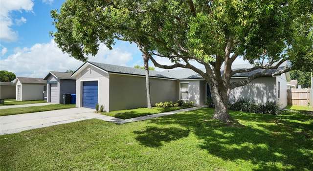 Photo of 1010 Lochmont Dr, Brandon, FL 33511