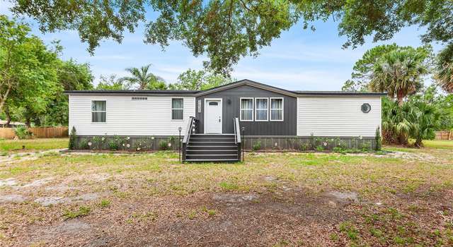 Photo of 2430 Woods Trl, Lakeland, FL 33809