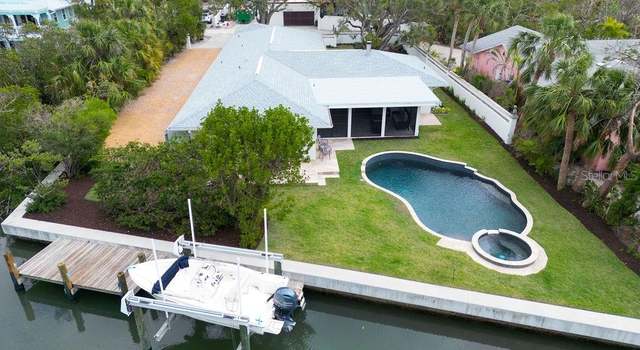 Photo of 110 Faubel St, Sarasota, FL 34242