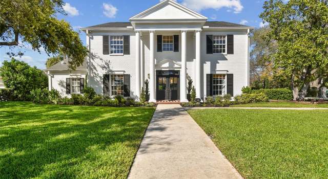 Photo of 1114 Culbreath Isles Dr, Tampa, FL 33629