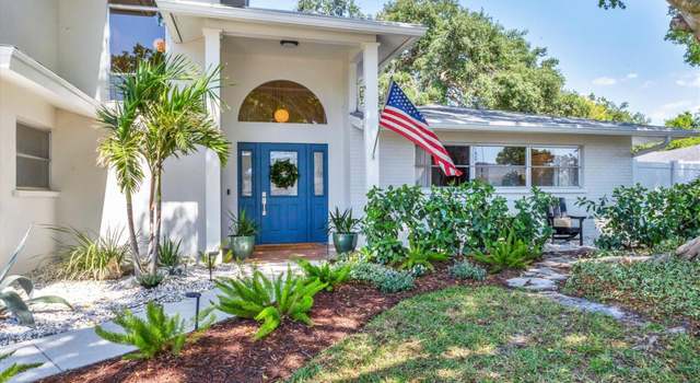 Photo of 2111 Ivory Pl, Sarasota, FL 34239