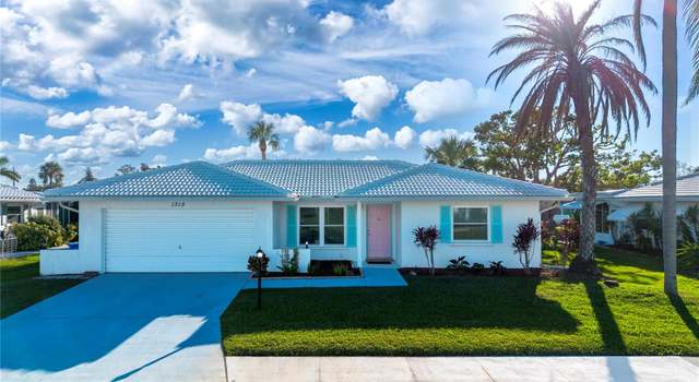 Photo of 1318 Bottlebrush Dr, Bradenton, FL 34208