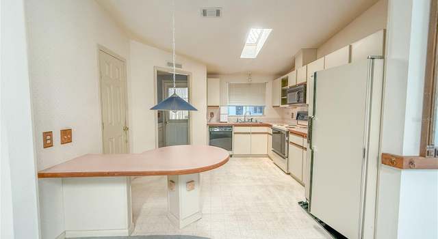 Photo of 608 Saint Andrews Blvd, Lady Lake, FL 32159