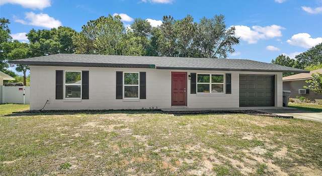 Photo of 525 Oak Dr, Tavares, FL 32778