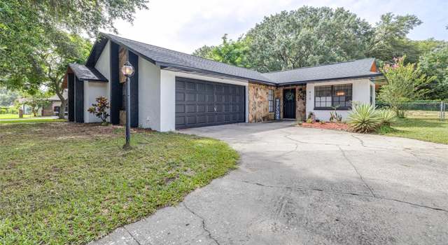 Photo of 910 Van Dr, Auburndale, FL 33823