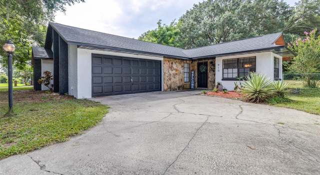 Photo of 910 Van Dr, Auburndale, FL 33823