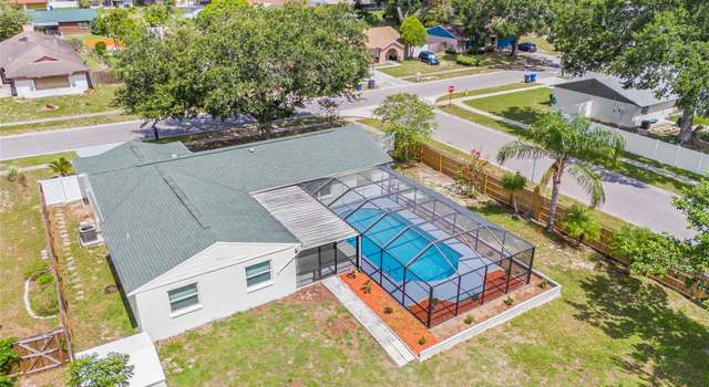 Photo of 3502 King Richard Ct, Seffner, FL 33584