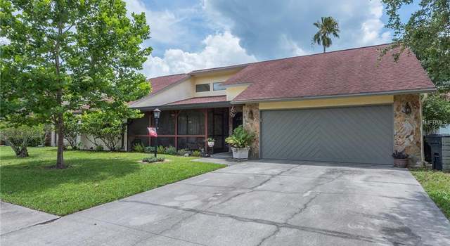 Photo of 1209 Rainbrook Cir, Valrico, FL 33596