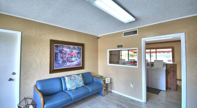 Photo of 1920 E Edgewood Dr Unit R8, Lakeland, FL 33803