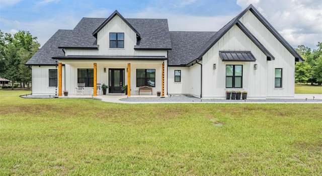 Photo of 17566 Hyland Ln, Dade City, FL 33523