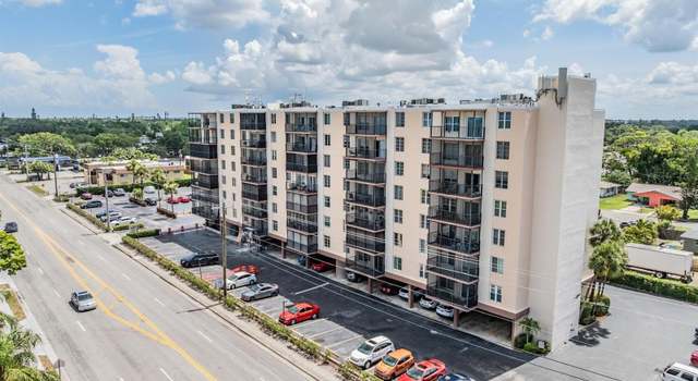 Photo of 2901 26th St W #301, Bradenton, FL 34205
