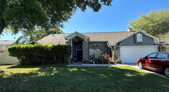 Photo of 1046 Shinnecock Hills Dr, Oviedo, FL 32765