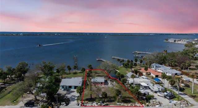Photo of 128 Winson Ave, Englewood, FL 34223