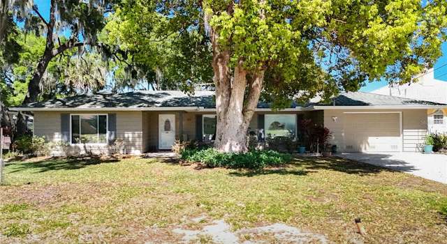 Photo of 38 Orange Blossom Trl, Yalaha, FL 34797