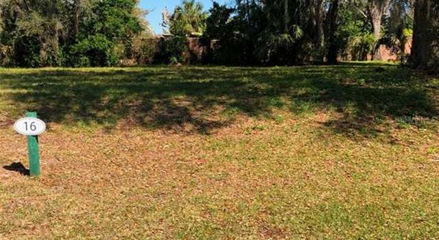 Photo of 29523 Chapel Park Dr, Wesley Chapel, FL 33543