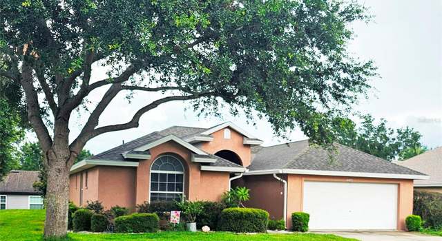 Photo of 4471 Treasure Cay Rd, Tavares, FL 32778