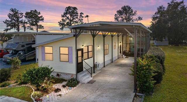 Photo of 8926 Island View Dr, Polk City, FL 33868