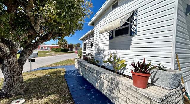 Photo of 127 Cherrywood Dr, Lake Wales, FL 33898
