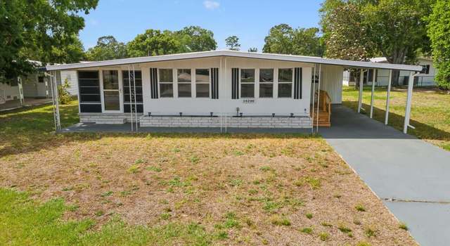 Photo of 14200 Sandhurst St, Brooksville, FL 34613