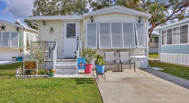 Photo of 7 Brookshire Dr, Nokomis, FL 34275