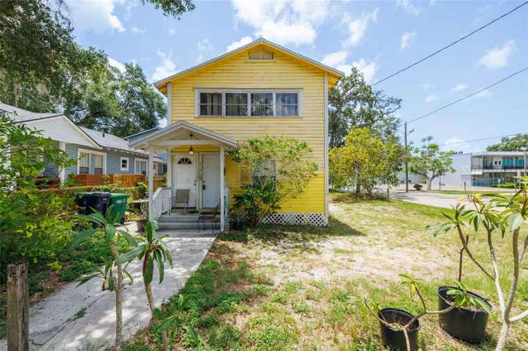 Photo of 214 W Hanna Ave Unit A TAMPA, FL 33604