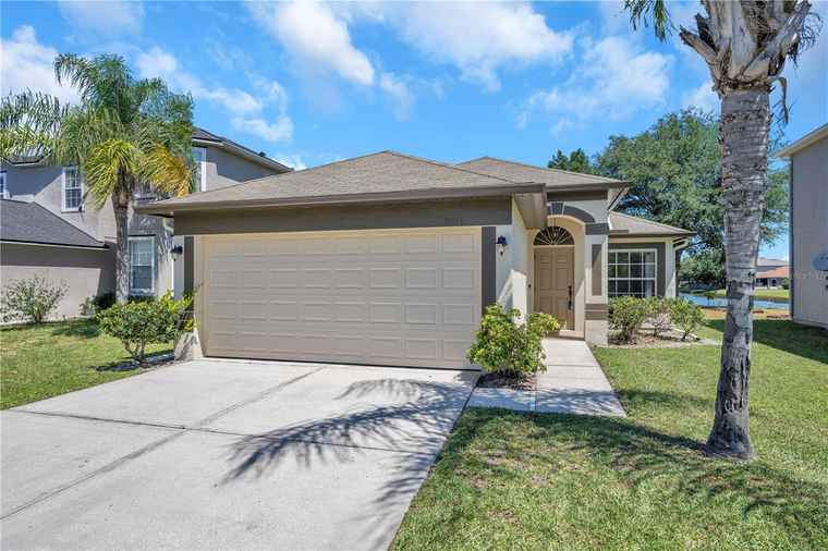 Photo of 31033 Baclan Dr WESLEY CHAPEL, FL 33545