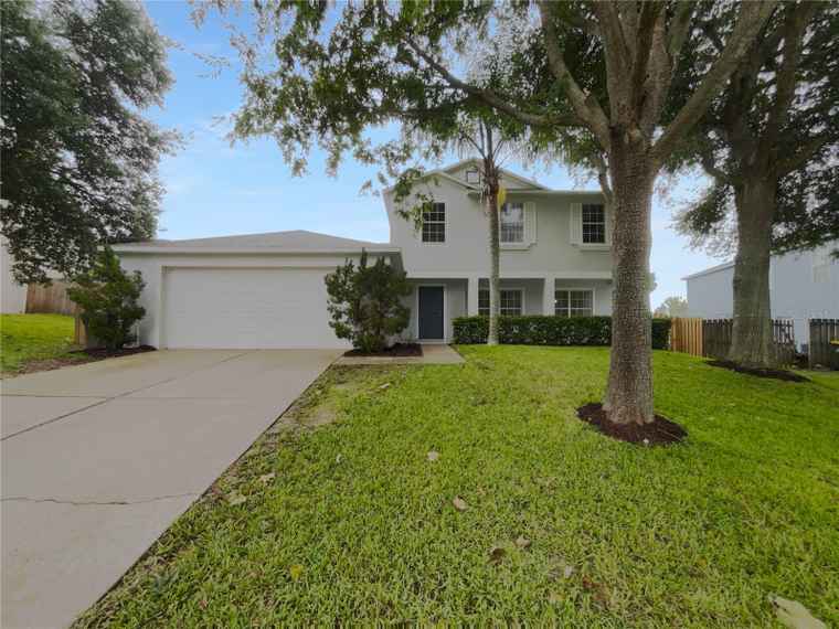 Photo of 1915 Knollcrest Dr CLERMONT, FL 34711