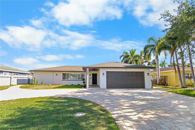 Photo of 200 98th Ave NE ST PETERSBURG, FL 33702