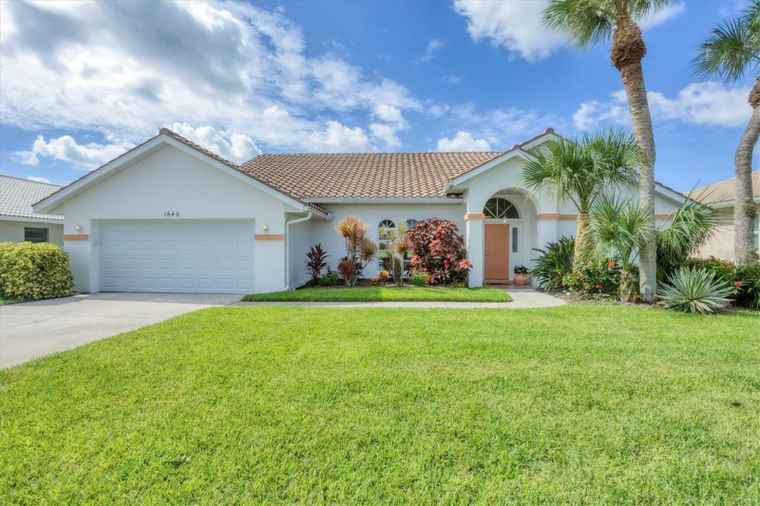 Photo of 1640 Valley Dr VENICE, FL 34292