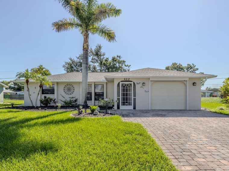 Photo of 422 Pineview Dr VENICE, FL 34293