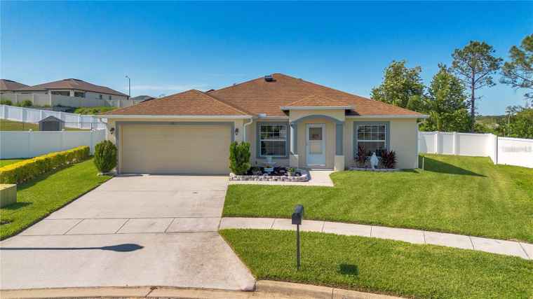 Photo of 510 Peter Pan Blvd DAVENPORT, FL 33837