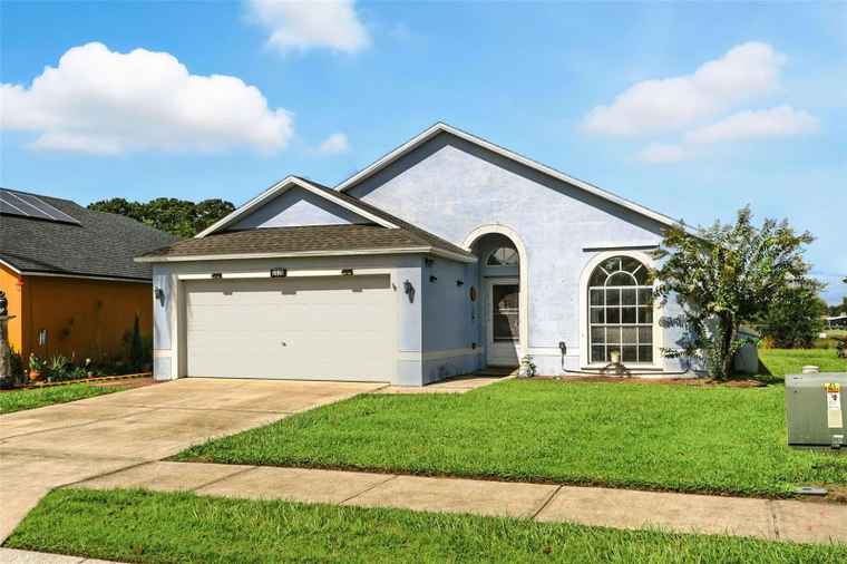 Photo of 2928 Cool Breeze Cir ST CLOUD, FL 34769