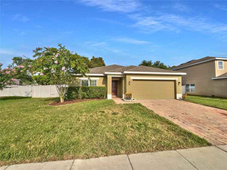 Photo of 196 Whispering Pines Way DAVENPORT, FL 33837