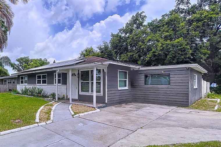 Photo of 1341 Sandy Ln CLEARWATER, FL 33755
