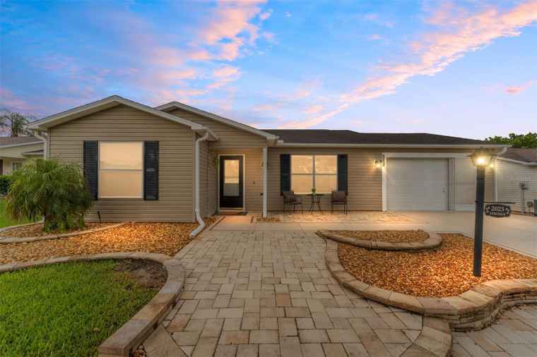 Photo of 2025 Castano Pl THE VILLAGES, FL 32159