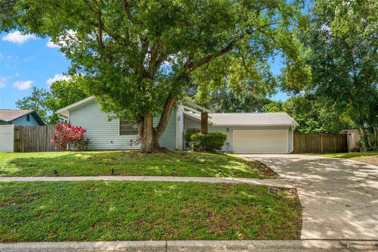 Photo of 2580 Redwood Way CLEARWATER, FL 33761